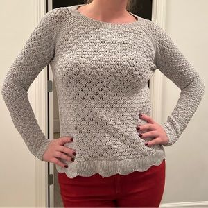 Gray Loft knit sweater size xs w scalloped detail